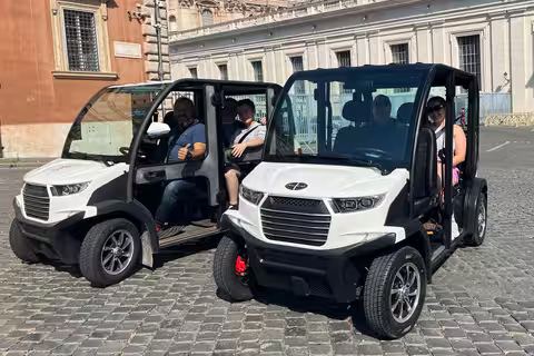 Private Golf Cart Tour of Rome City Center with Local Driver and Photo Stops